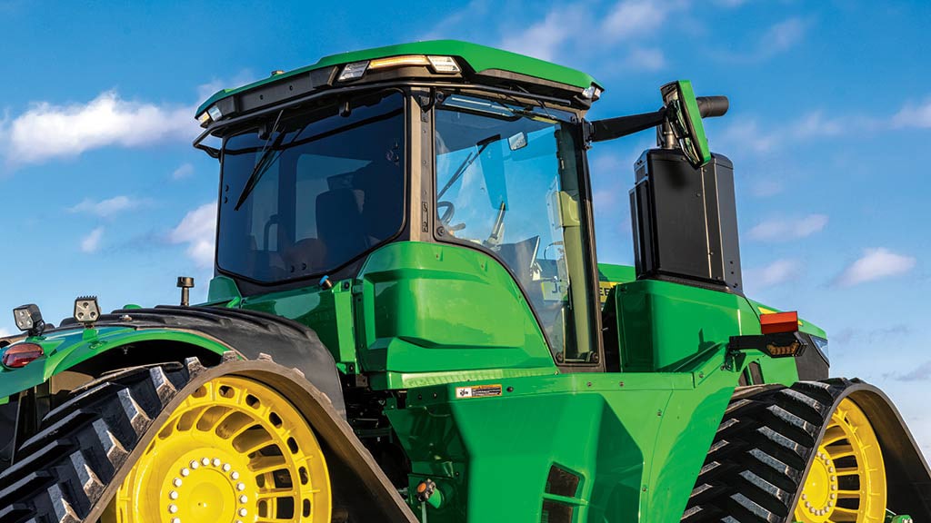 Image de l’arrière de la cabine du tracteur montrant la teinte de la fenêtre arrière